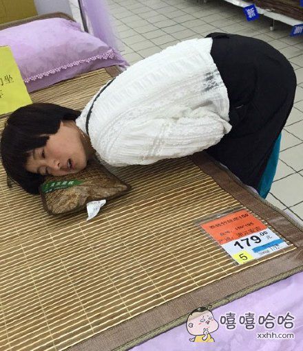 姑娘快醒醒,回家睡的评论_百田搞笑大全