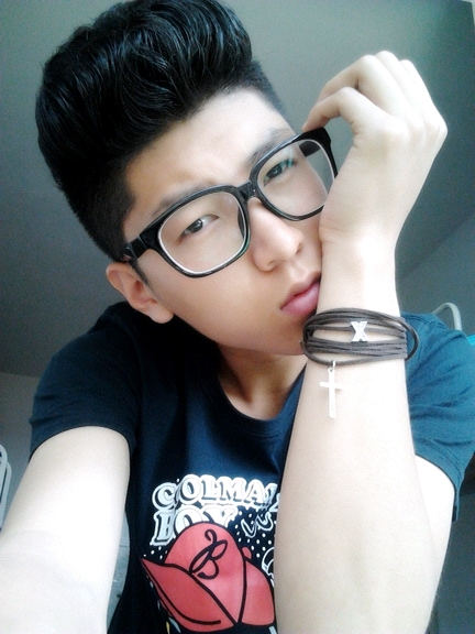 电路书上一段话 我被感动了:即使是某一刻电流