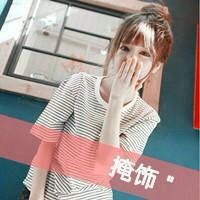 王老师外出度假,临走前担心家中被盗,便在客厅桌上放了一百块钱并给小偷留纸条:您别费神了,我们家我都找不到钱,这一百块钱给 您零花。隔壁家是铁道部的,有钱而且还不敢报案。等度假回来,王老板发现桌子上钱变成了二十万!在他留给小偷的纸条的反面写着:给您 的信息费,请笑纳。