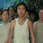 听说过一个治疗强迫症的方法,比如老是怕门没锁可以在锁好门之后做一个奇怪的动作加深印象,于是有人照着做了,先是每次锁好门都举双手,几天后又怕自己忘了锁门举双手,于是出门做锁门举双手+弓步,一年下来了,他现在每次都要打完一套降龙十八掌才能安心出门。(via@陈兜兜SDAC )