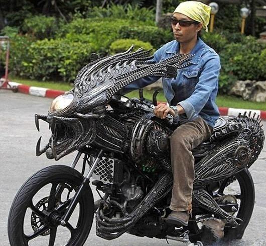 这个摩托,这新屌爆了!