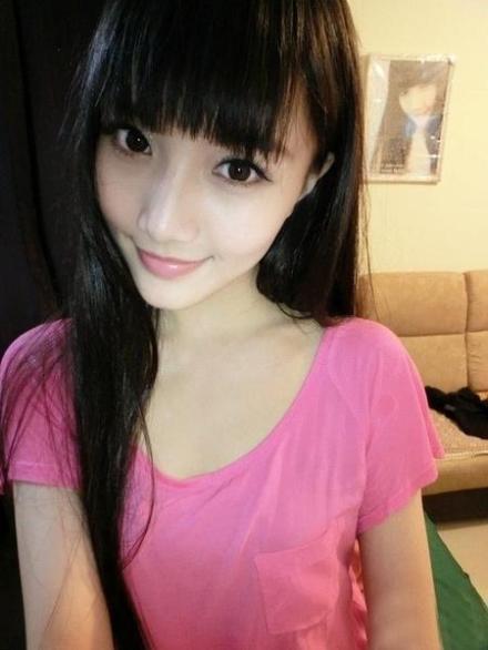“男朋友写代码不理我,于是我悄悄改掉了web.xml的一个配置,他搞了两天都没调通,我告诉了他,结果他要和我分手,我很伤心,但他的朋友告诉我,他没砍死你才说明他真的爱你…” “楼主别tm编了,程序员哪来的女朋友!” “sb,谁告诉你我是女的了。”朋友 【zt】