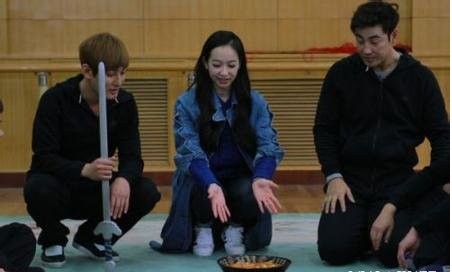 安七炫宋茜加盟叮咯咙咚呛 安七炫告白宋茜 _百田明星大全