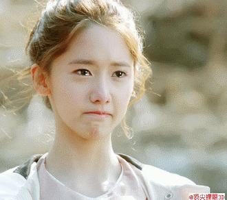 【凌香】放送允儿动图