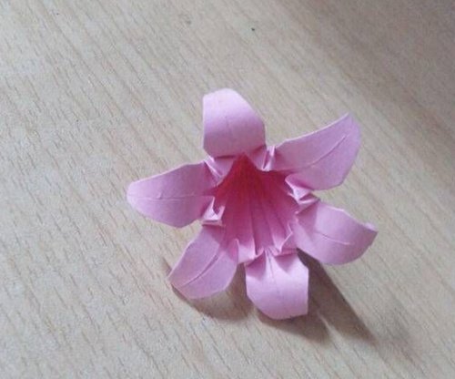 荧光折纸手工制作花朵
